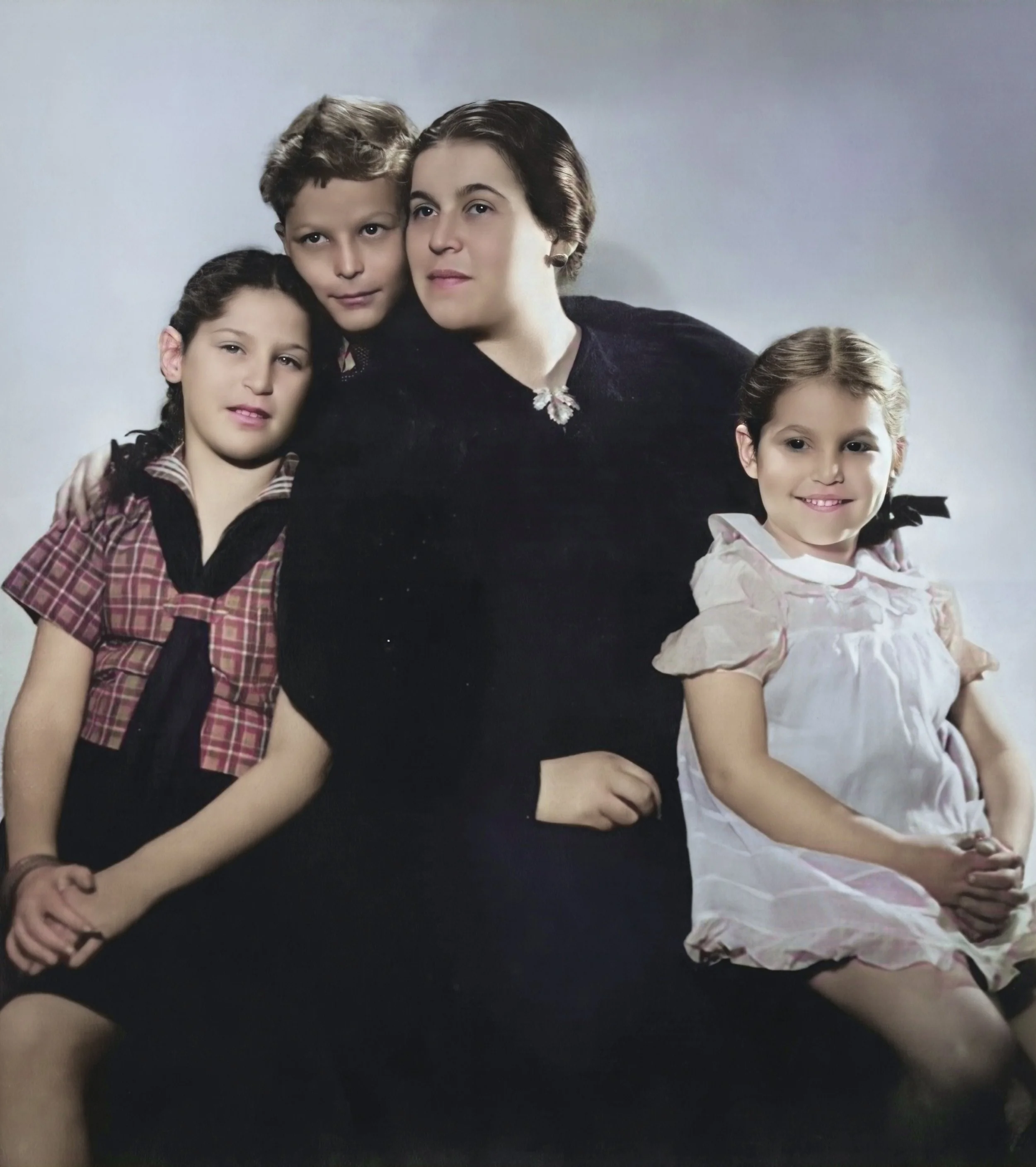 Dad's family: Sister Roxane (Roxy), Dad, mother Rivka, and sister Shiela (Original photo B&W, restored and colorized in Photoshop) - 1935